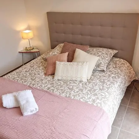 Maison Pinarello à 200 Mètres De La