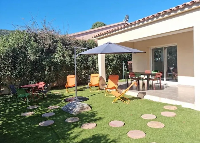 Vakantiehuis Maison Pinarello A 200 Metres De La *